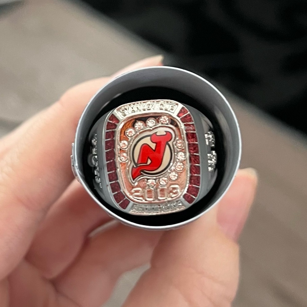 New Jersey Devils commemorative Stanley cup ring